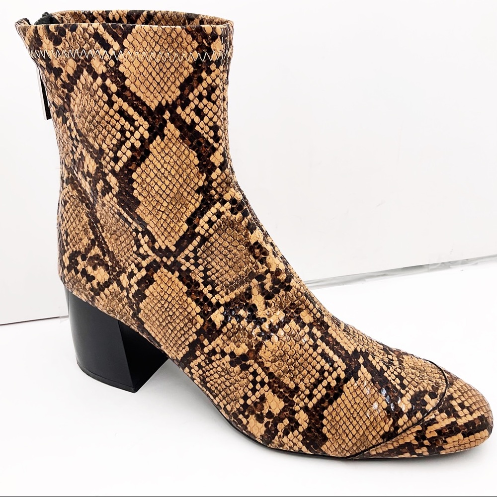 {ZARA} Snakeskin Ankle Booties